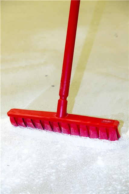 16" UST Medium Wet/Dry Floor Broom w/ 60" Polypro Handle