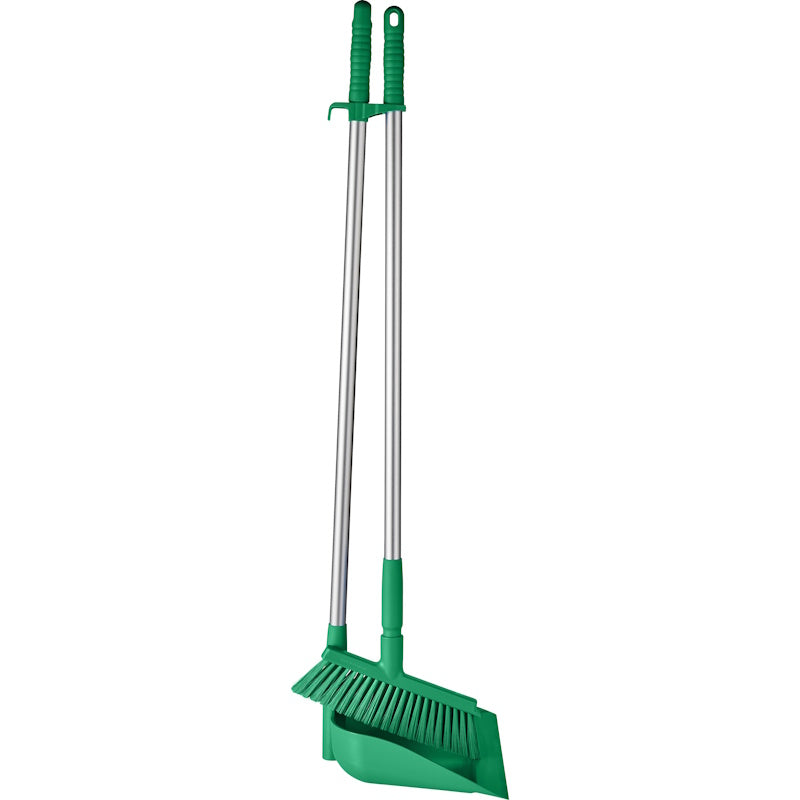 Recogedor vertical higiénico Vikan de 33" y escoba de vestíbulo de 10"