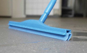 24" Double Blade Squeegee with 60" Alum Handle
